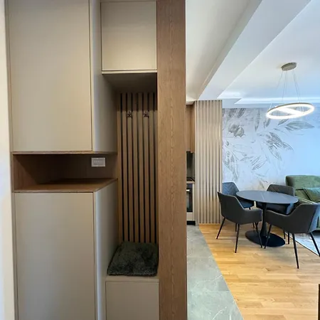 Diona Apartamento *
